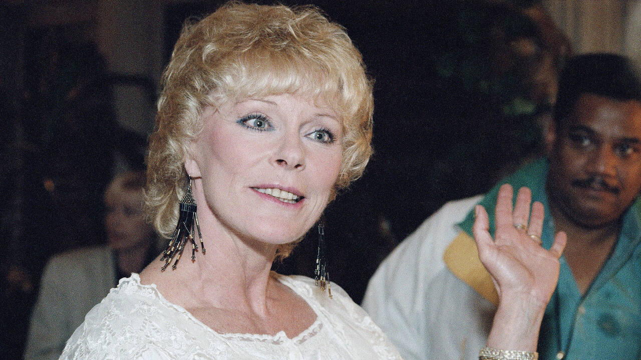 Photo : The Times of India Elke Sommer est décédée à l'âge de 85 ans à Los Angeles