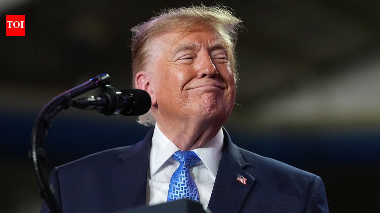 US midterms: Trump skips rallies in two red states, takes phone route to rescue GOP