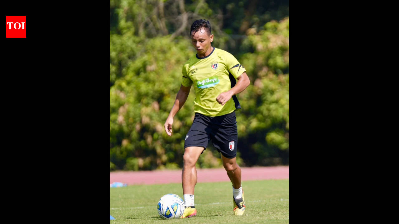 Image accompanying ISL: An attacking contest on card as leaders NEUFC lock horns with Bengaluru FC, from The Times of India