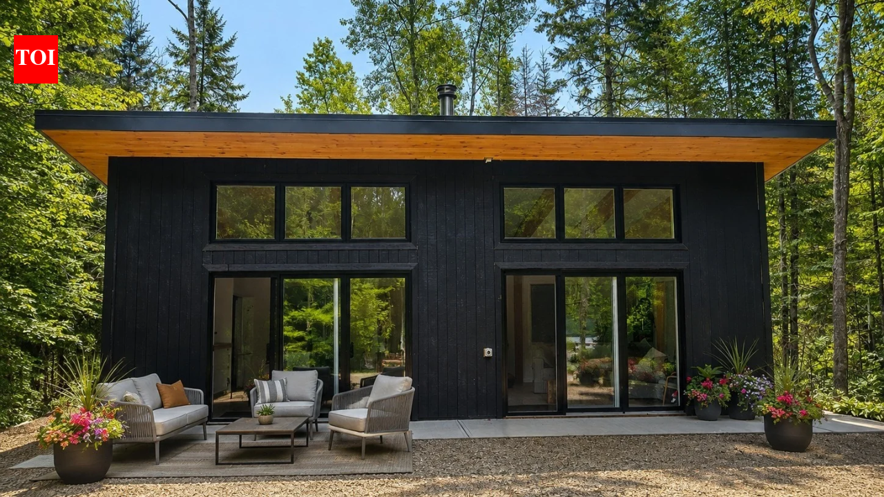 Quebec home built from 200,000 recycled bottles, assembled in just three days