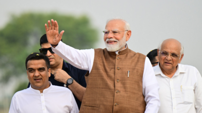 ‘Aaloo se sona’ jibe returns: PM Narendra Modi takes swipe at Rahul Gandhi at Banaskantha