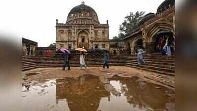 Delhi records lowest ever Oct average AQI; rainfall, late Diwali paly a part