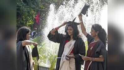 Dayananda Sagar University awards degrees to 3,024 graduates at 10th convocation in Bengaluru