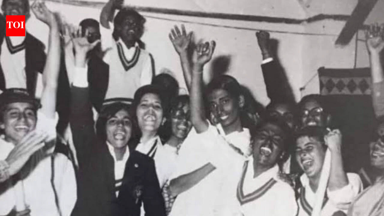 Fifty years ago, 22,000 fans watched a 'historic' draw that proved women's cricket was here to stay.