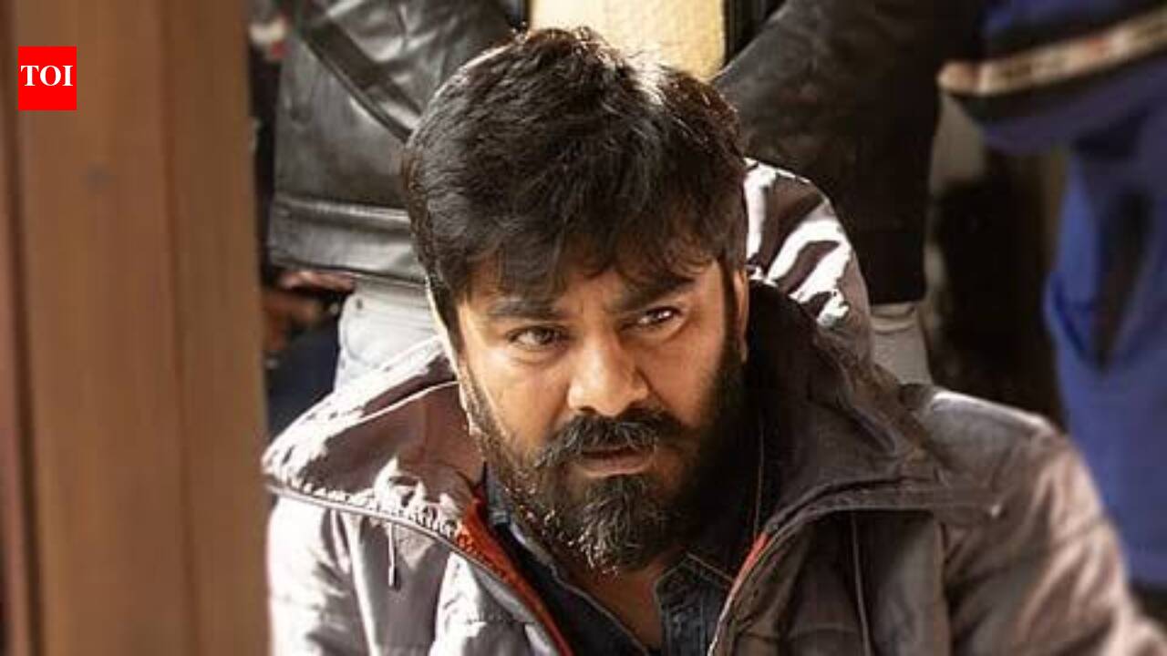 Filmmaker Hardik Gajjar announces two new ventures 'Tana Riri' and 'Ajay Abhimanyu Ki Mahabharat'