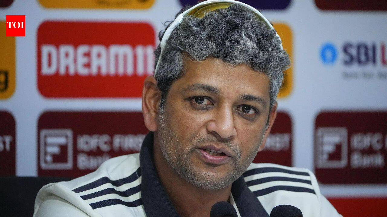 Amol Muzumdar hints at specialist T20I squad for India women: 'Not long'