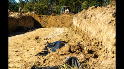 Not used since the Korean War; US Army practices digging mass battlefield graves, 'If we went to war tomorrow...'