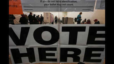 Can you still vote today? When does early voting in midterms end in US?