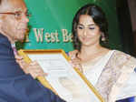 Vidya Balan receives Prabha Khaitan Puraskar