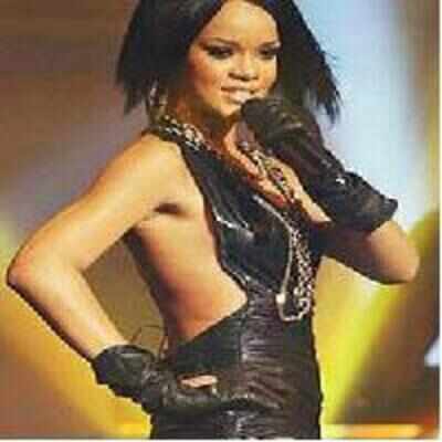 Rihanna to show off comedy skills