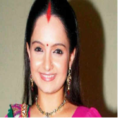 Devoleena Bhattacharjee replaces Giaa Maanek in Saath Nibhana Saathiya!