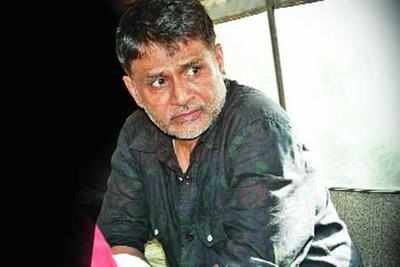 Court asks Raghubir Yadav to clear wife's dues