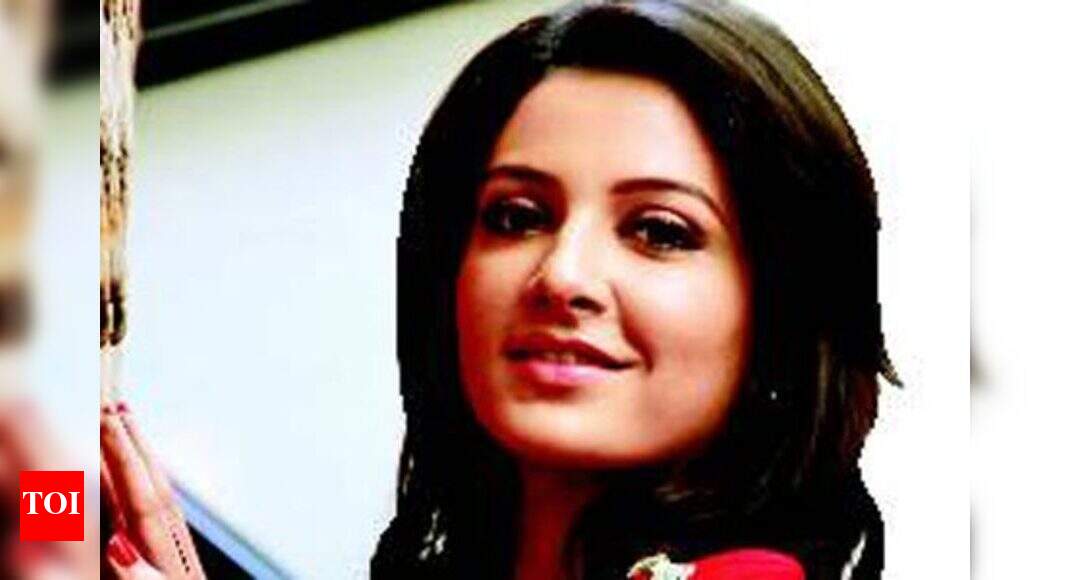 Subhashree starts shooting for 'Megh Roddur' | Bengali Movie News ...