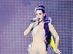 Katy Perry's sexy revealing dress!