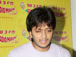 Riteish, Tusshar @ Radio Mirchi