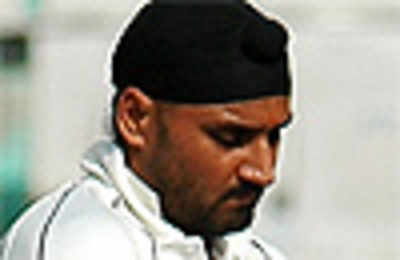 Harbhajan goes wicketless in debut match for Essex
