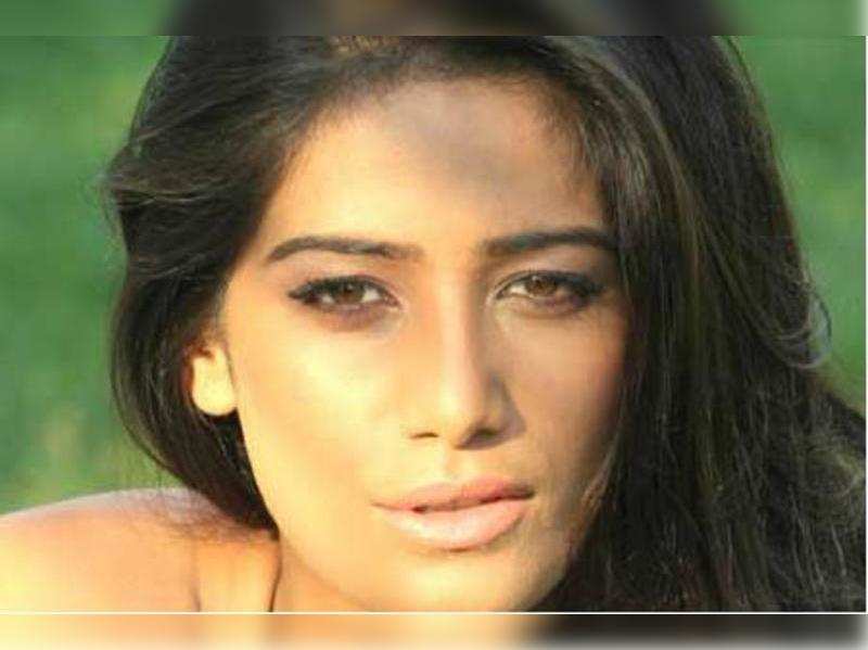 Is Poonam Pandey Scared Of Sherlyn Chopra Hindi Movie News Times