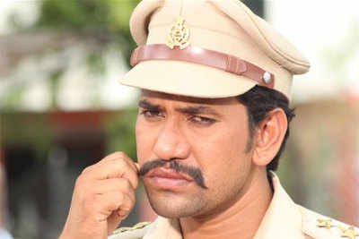 Nirahua is playing police inspector in Rakhwala