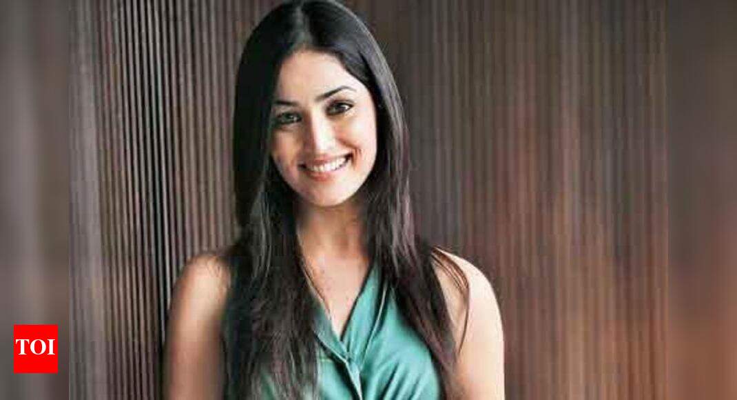 Yami's learning Tamil | Tamil Movie News - Times of India