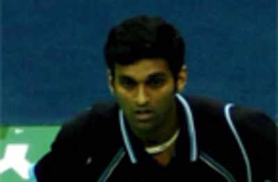 London Olympics: Jwala-Diju pair loses opening group match