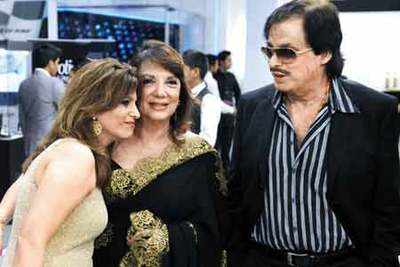 Celebs at Bina Aziz's party