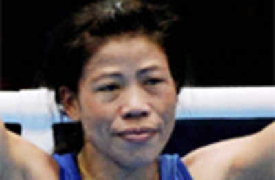 Mary Kom assures 4th medal for India, sails into semifinals