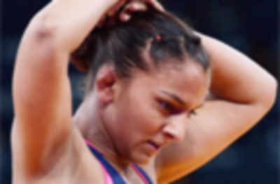 Geeta in hunt for a bronze at London Olympics