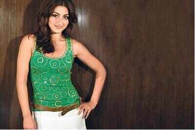 Soha Ali Khan manhandled!