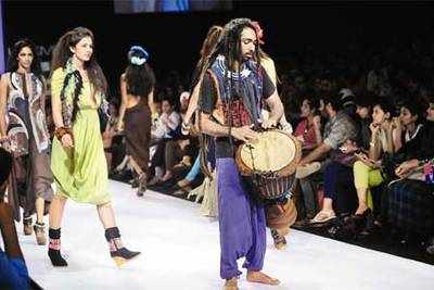 Fashion show, drama and more on ramp
