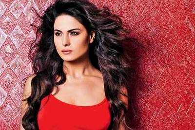 Veena Malik to sing for Bollywood film