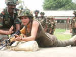 Deepika visits soldiers at border!