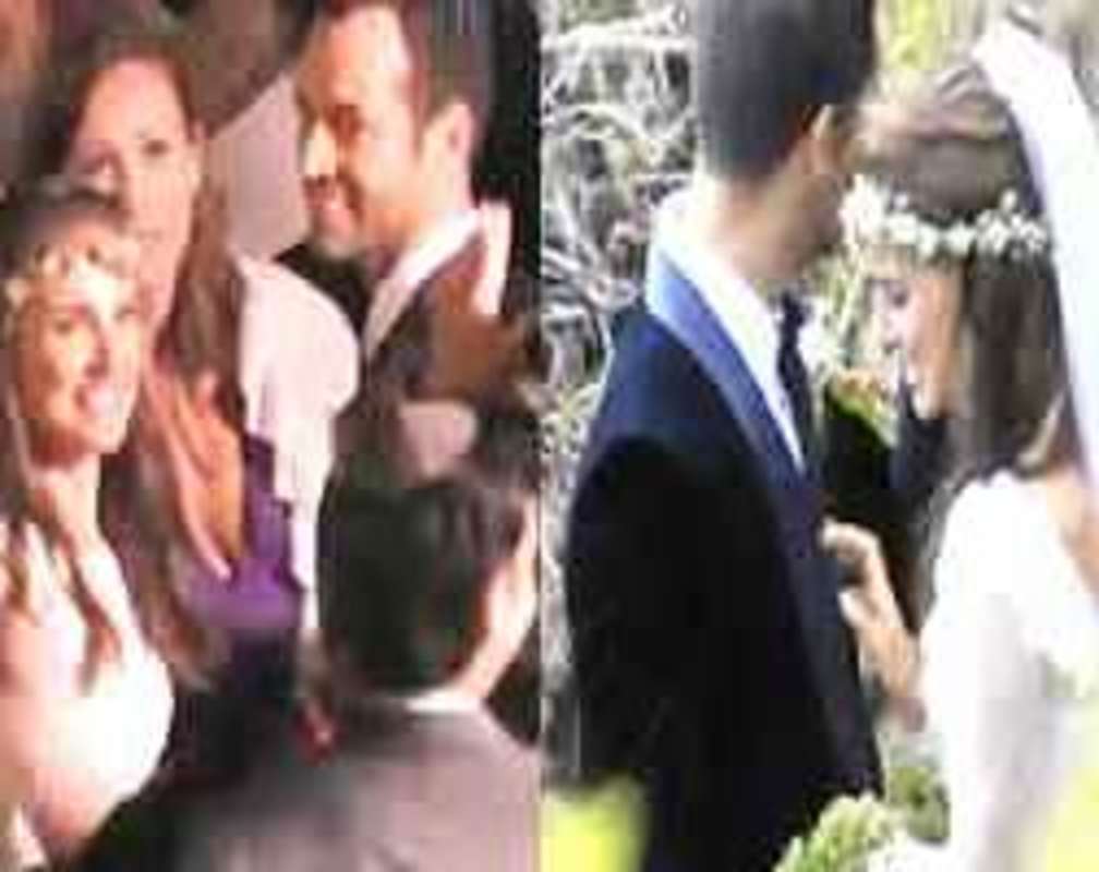 
Leaked: Natalie Portman's secret wedding photos
