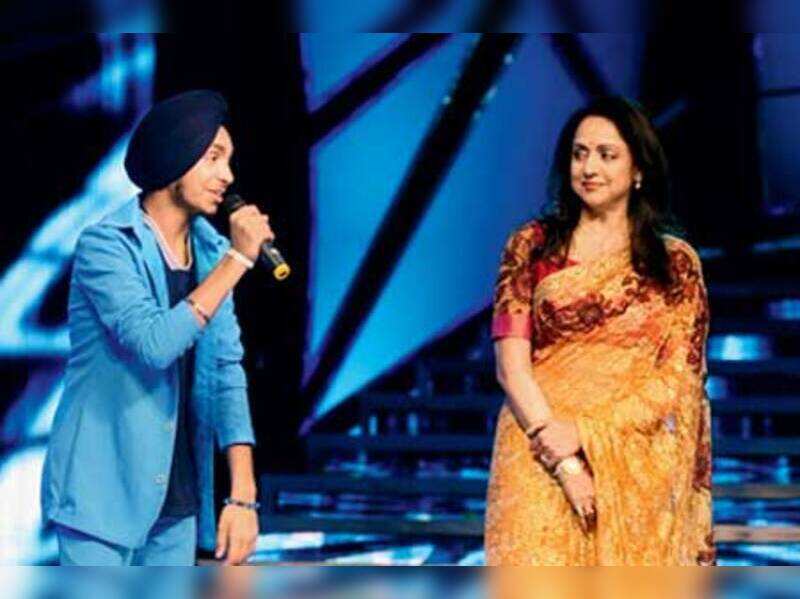 Dharam Hema On Indian Idol 6 Times Of India dharam hema on indian idol 6 times of