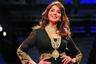 Madhuri Dixit-Nene, the showstopper at IIJW