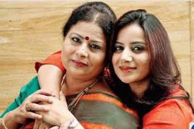 Pooja's mum to make film debut | Kannada Movie News - Times of India