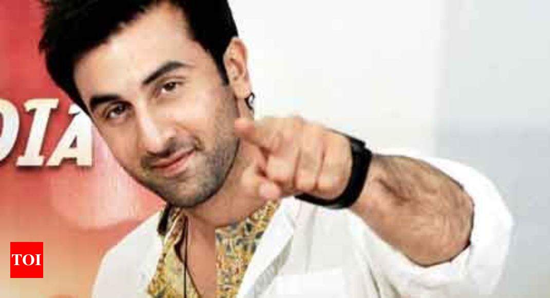 Ranbir Kapoor summoned for smoking in public