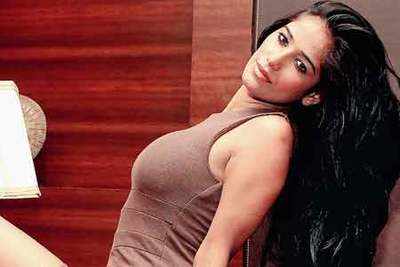 Hollywood cinematographer for Poonam Pandey
