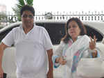 Vashu Bhagnani with wife