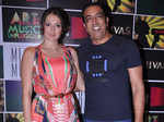 Vindu Dara Singh with wife