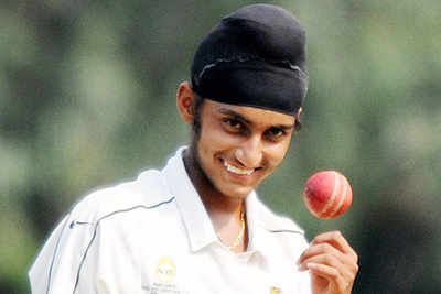 Rookie left-arm spinner Harmeet in Irani and Challenger squads