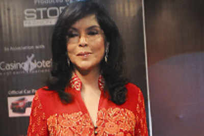 Zeenat Aman, Bhumika Chawla dazzled at the grand finale of the four-day fashion event