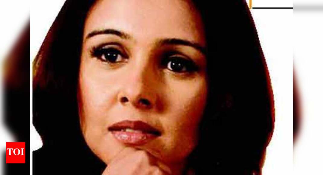 Suchitra Krishnamoorthy locks horns with her friend Hindi Movie News