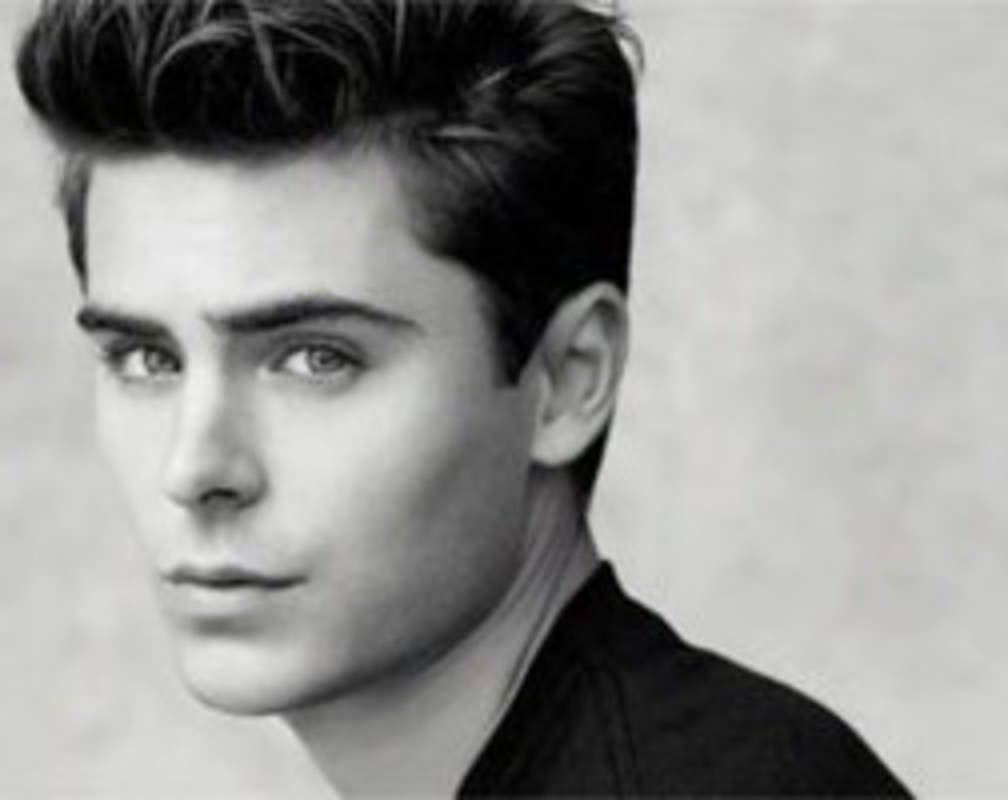 
Gay is fine for 'High School Musical' star Zac Efron!
