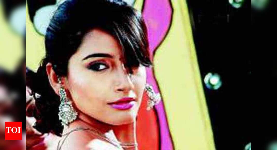 Ragini's dig at Ramya | Kannada Movie News - Times of India