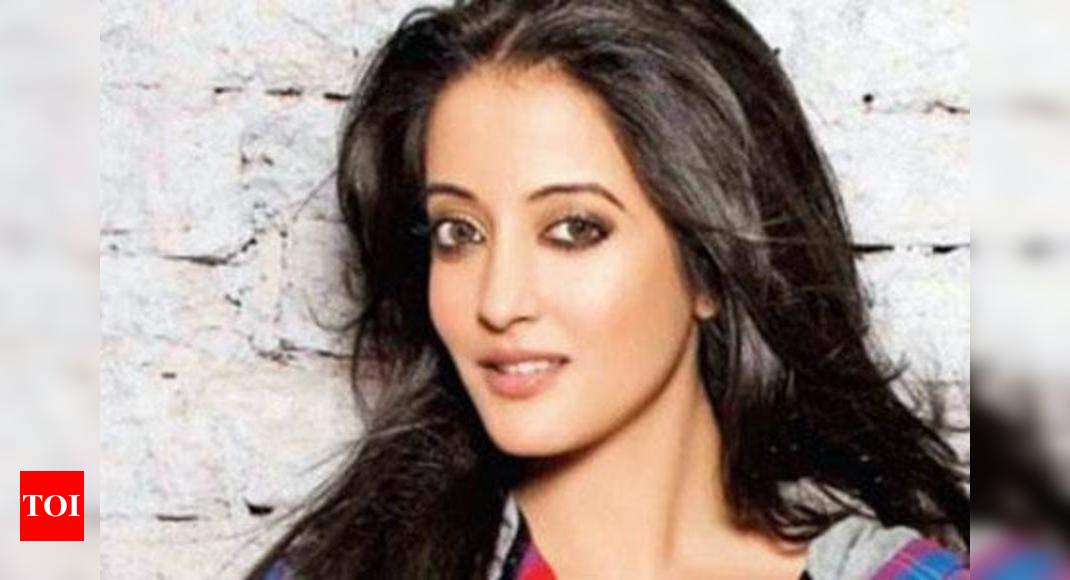 Raima Sen To Start Shooting For Hindi Film Hindi Movie News Times Of India