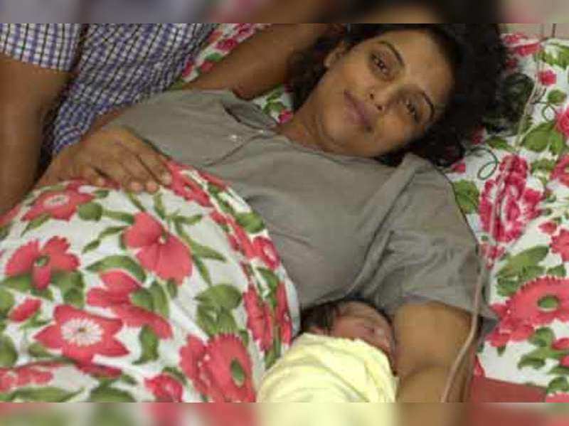 Shweta Menon Blessed With A Baby Girl Malayalam Movie News Times Of India