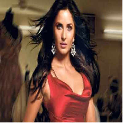 Shah Rukh Khan is intimidating: Katrina Kaif