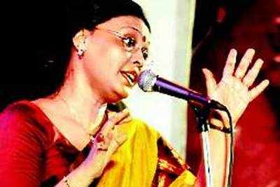 Nazrul Mancha bursts at first-of-its-kind extravaganza Mirchi Jalsaghar in Kolkata