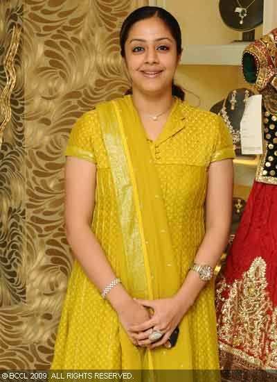 Jyothika throws a huge party