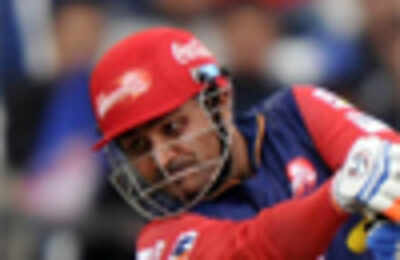 Delhi Daredevils look to seal semifinal berth